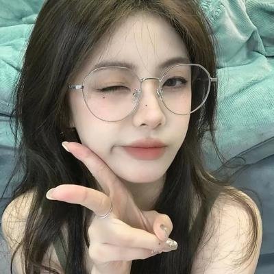 橱窗里的兔子先生